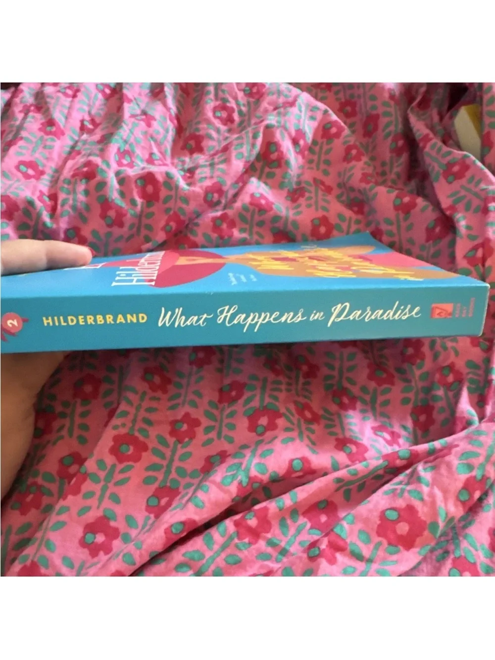 Elin Hilderbrand - What Happens in Paradise - ISBN 9780316371469